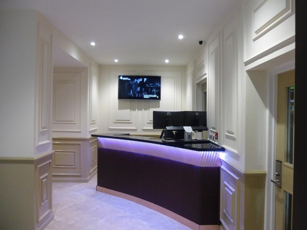 Dreams Hotel Barking  Extérieur photo