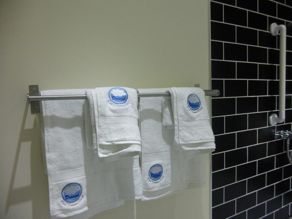Dreams Hotel Barking  Chambre photo
