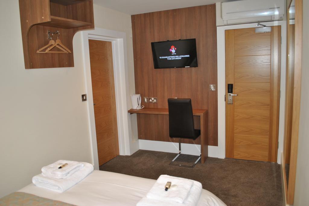 Dreams Hotel Barking  Extérieur photo